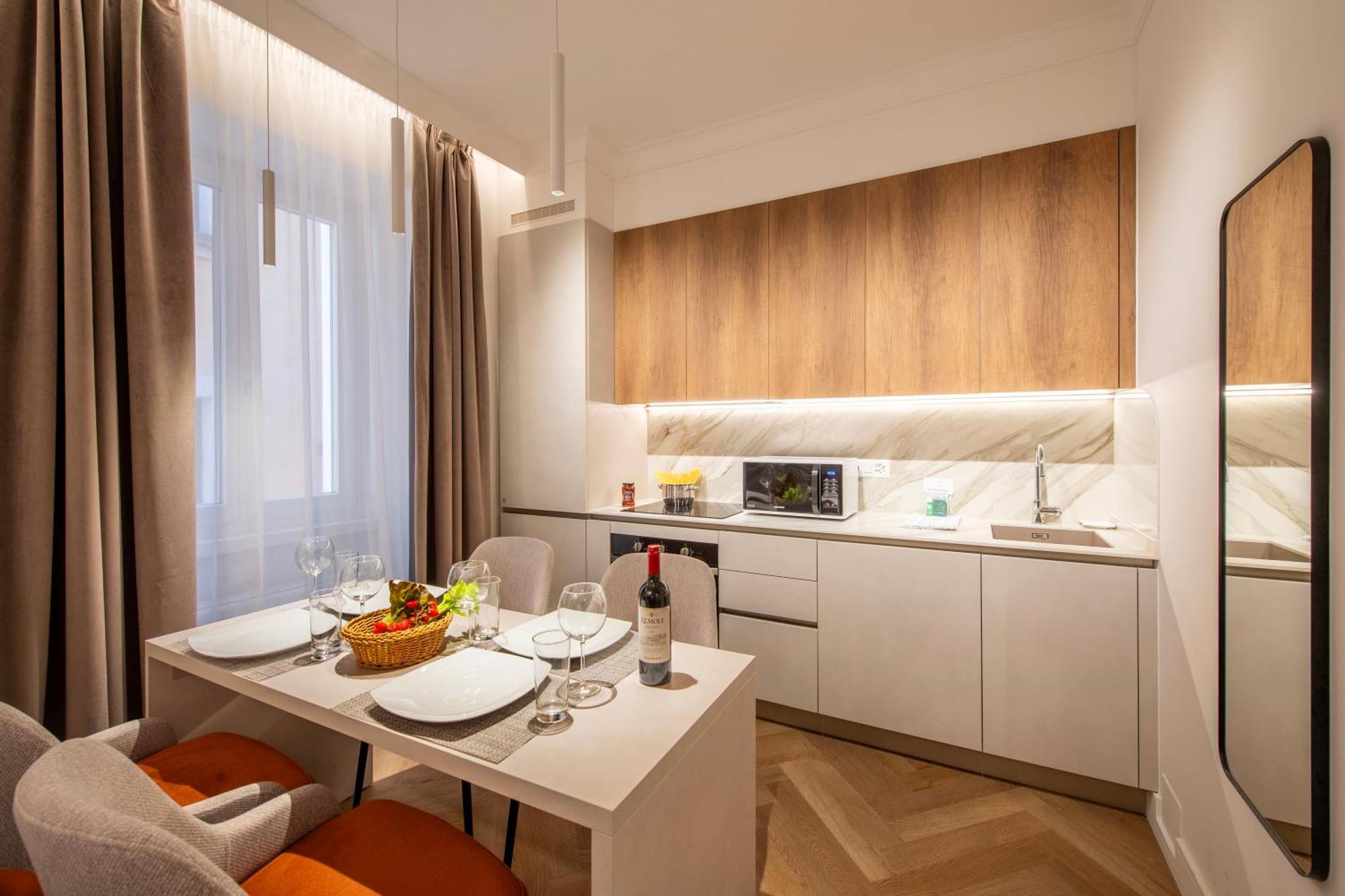 Novos Central Apartments 盧加諾 外观 照片